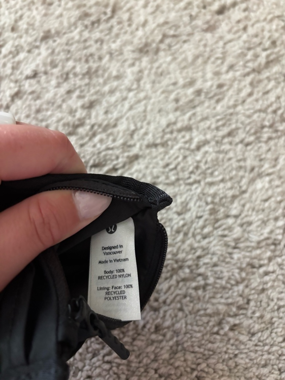 Lululemon True Identity Card Case - Picture 4 of 4
